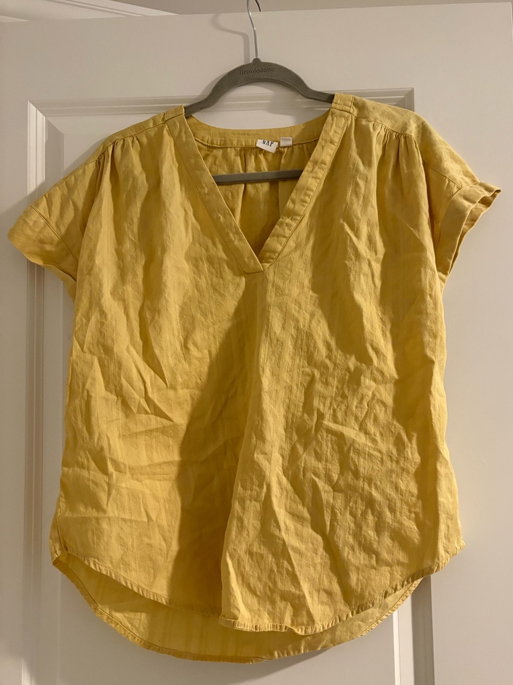 GAP Yellow V-Neck Short Sleeve Blouse Size Medium